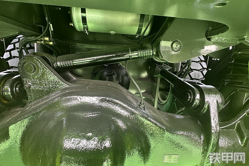 中联重科ZT160HEV非公路自卸车展会( )