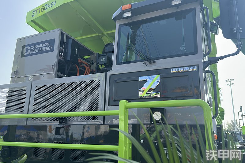 中联重科ZT160HEV非公路自卸车展会( )