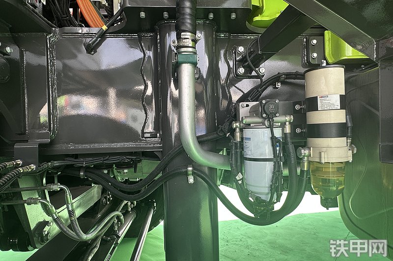 中联重科ZT160HEV非公路自卸车展会( )