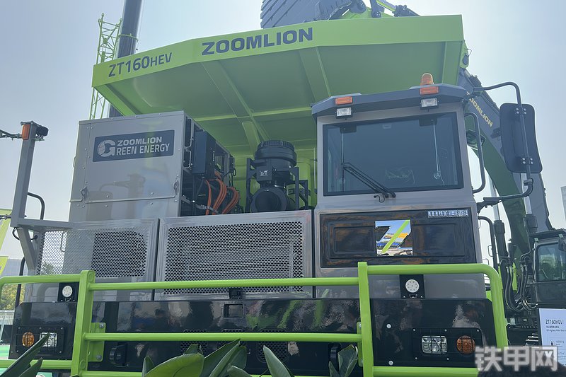 中联重科ZT160HEV非公路自卸车展会( )