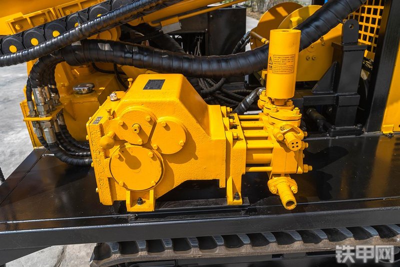 恒旺集团HW-YDX-400XL岩芯钻机局部