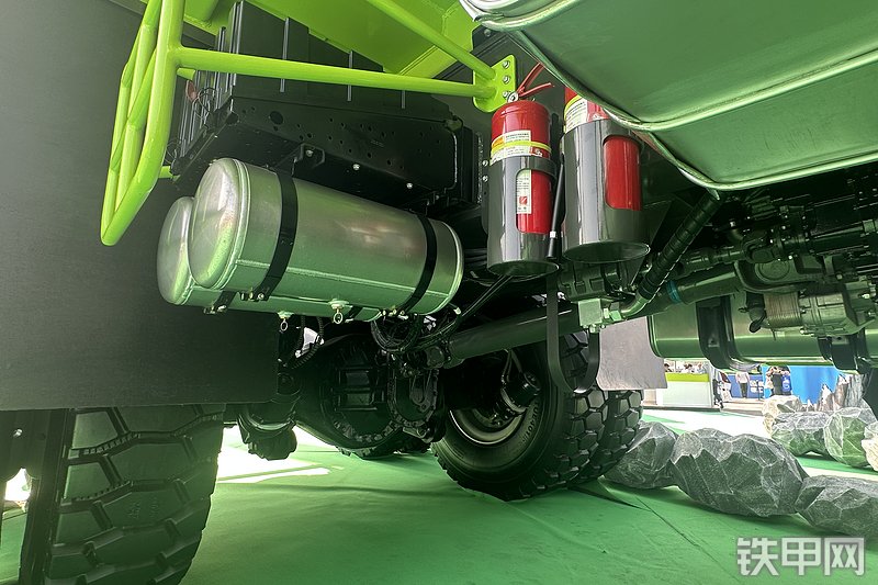 中联重科ZT160HEV非公路自卸车展会( )