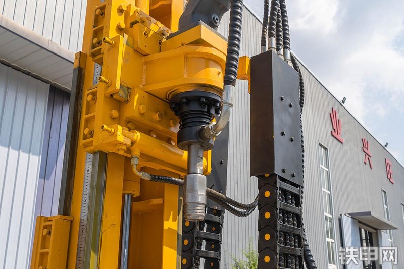 恒旺集团HW-YDX-400XL岩芯钻机局部