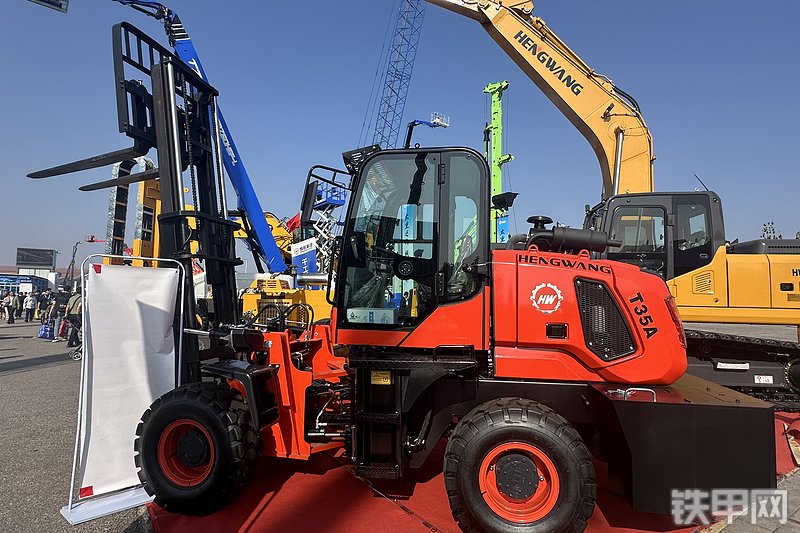 恒旺集团HW-T35A叉车局部