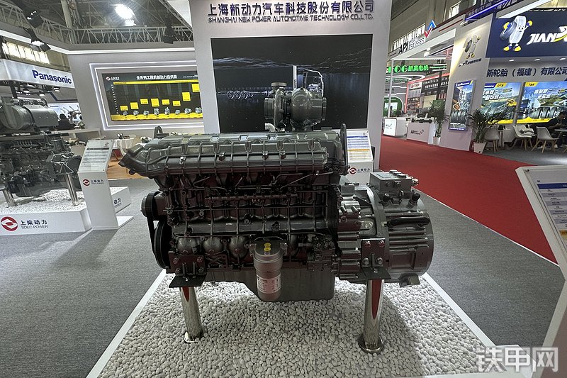 上柴SC8Y发动机展会( )