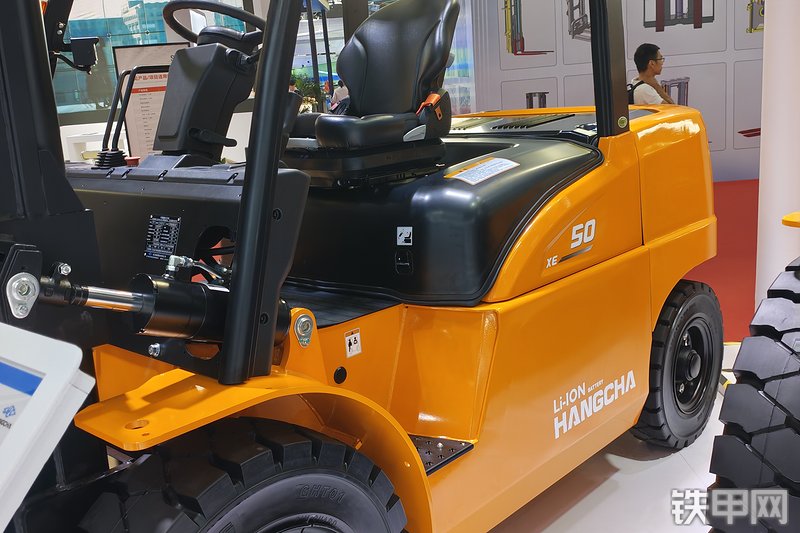 杭叉CPD50-XEY2-SI叉车整机外观