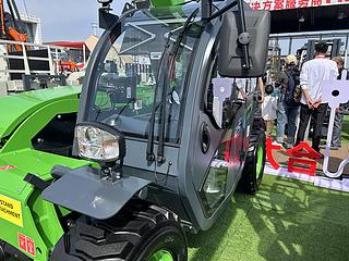 合力G2.5叉车局部