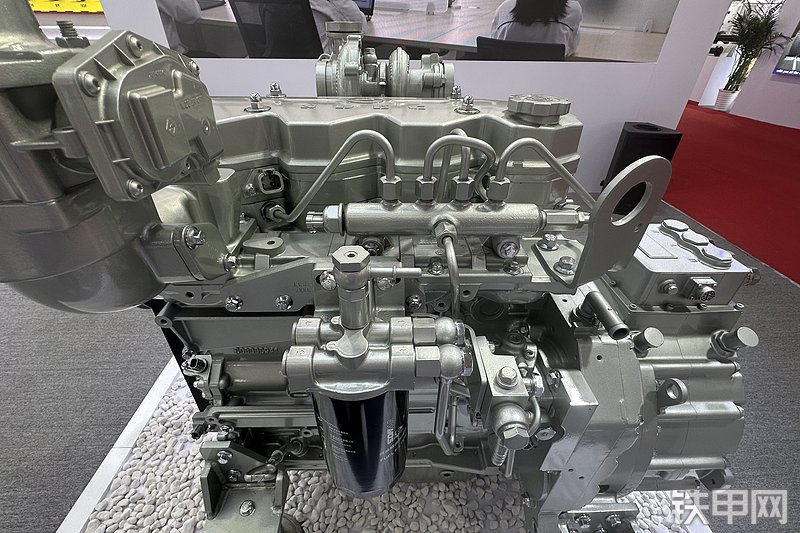 上柴SC4H发动机整机外观