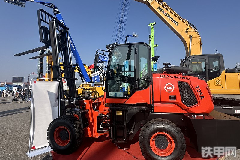 恒旺集团HW-T35A叉车局部