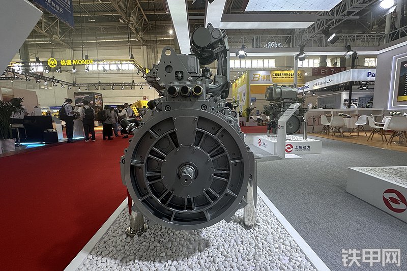 上柴SC8Y发动机展会( )