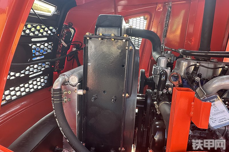 恒旺集团HW-T35A叉车局部