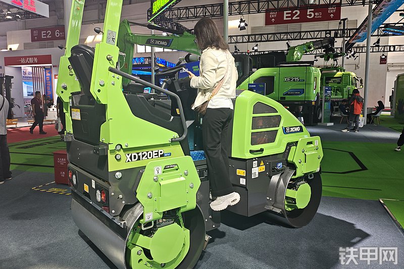 徐工XD120EP压路机其他