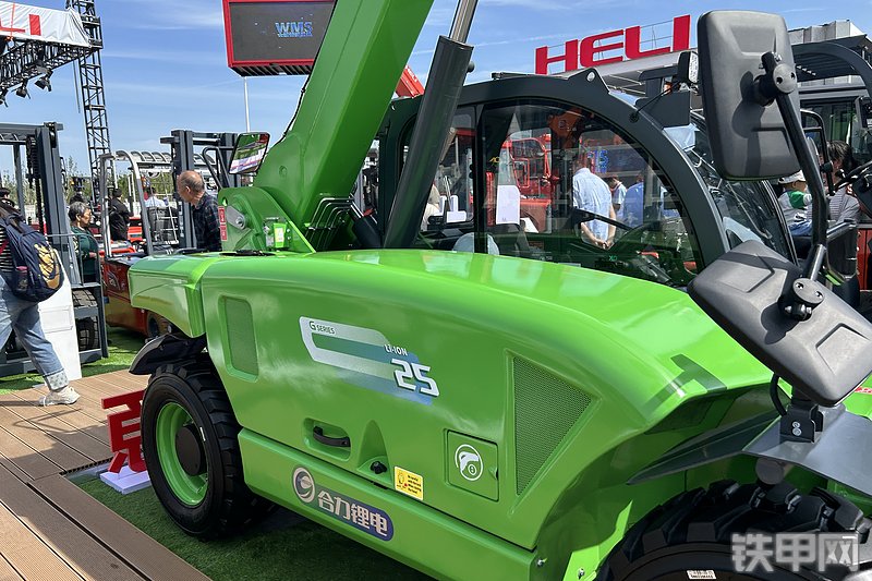 合力G2.5叉车局部