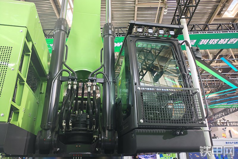 徐工XE950H挖掘机展会( )