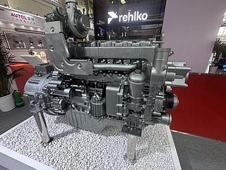 上柴SC8Y发动机展会( )