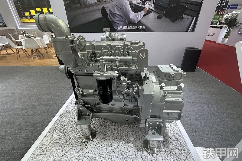 上柴SC4H发动机展会( )