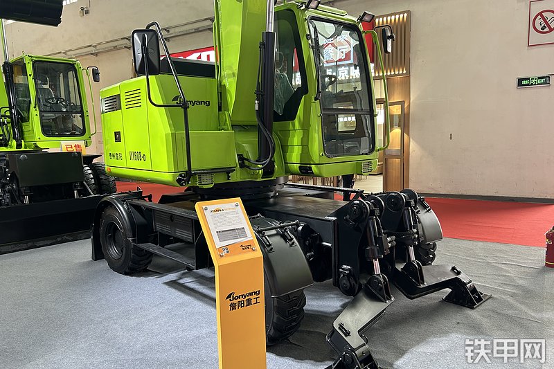 詹阳重工JYL608-D挖掘机展会( )