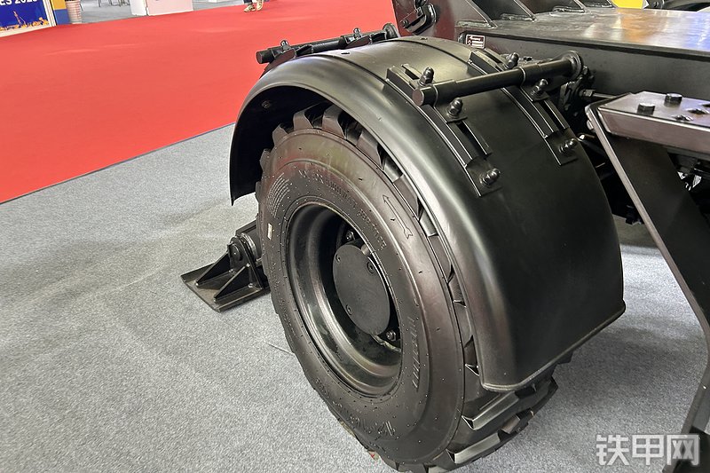 詹阳重工JYL608-D挖掘机展会( )