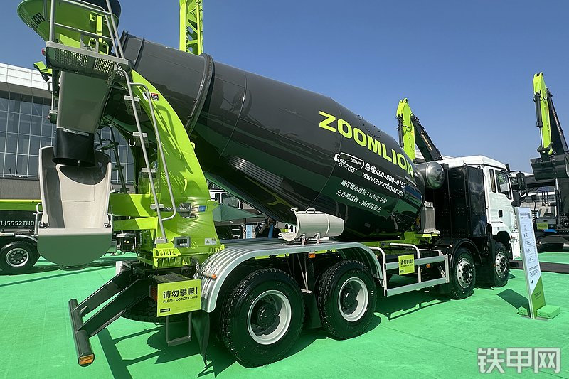 中联重科ZLJ5310GJBLBEV1-8FD搅拌运输车展会( )