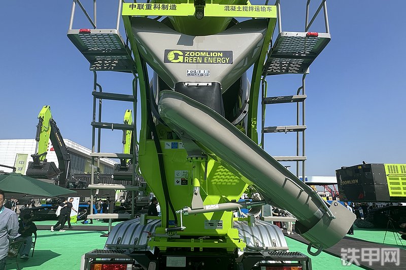 中联重科ZLJ5310GJBLBEV1-8FD搅拌运输车展会( )