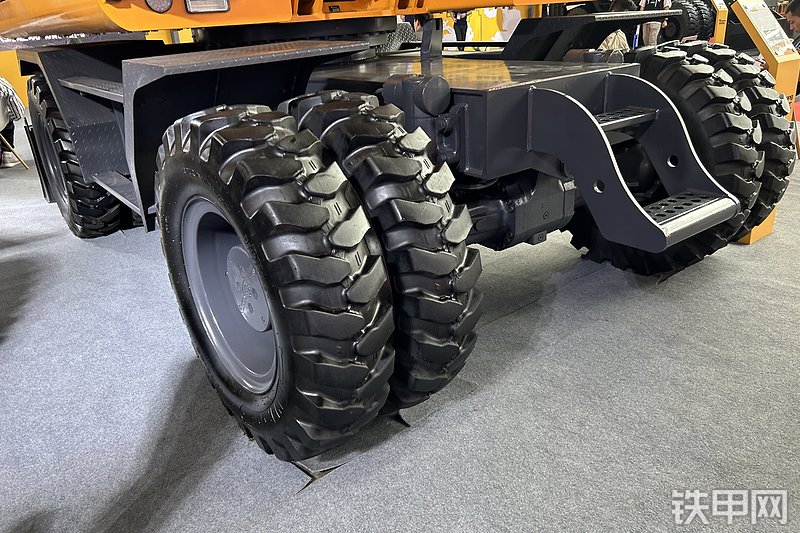 詹阳重工JYL615H-E挖掘机展会( )