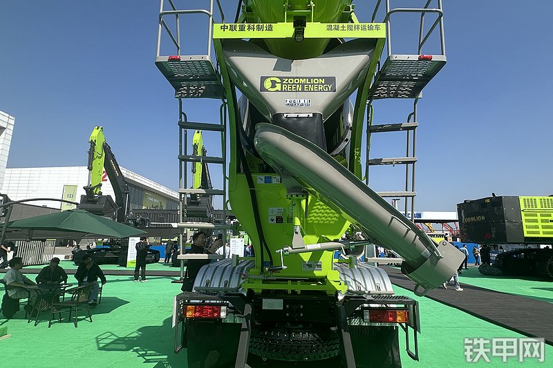 中联重科ZLJ5310GJBLBEV1搅拌运输车