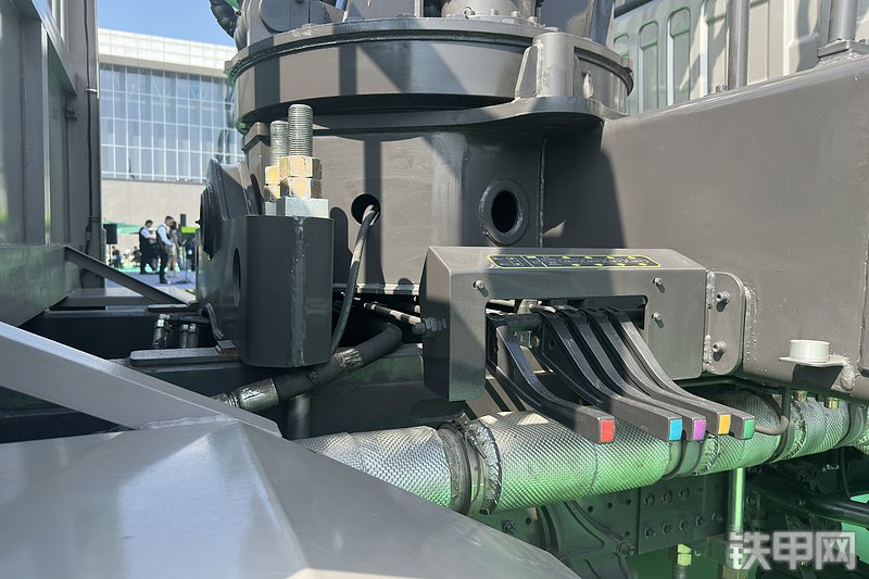 中联重科ZLT3500V501起重机展会( )