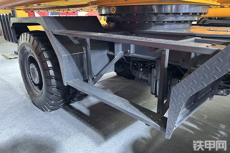 詹阳重工JYL621H-NE挖掘机展会( )