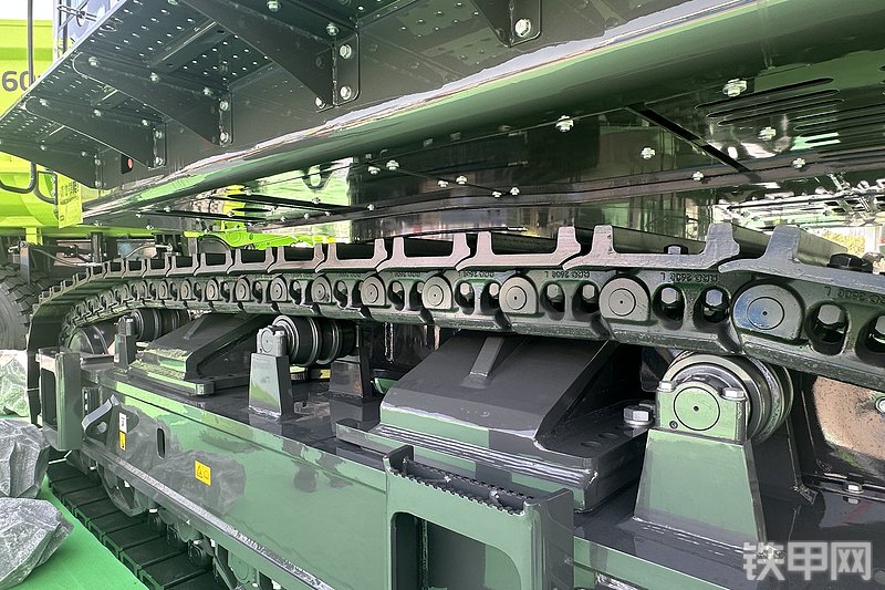 中联重科ZE1050GH挖掘机展会( )