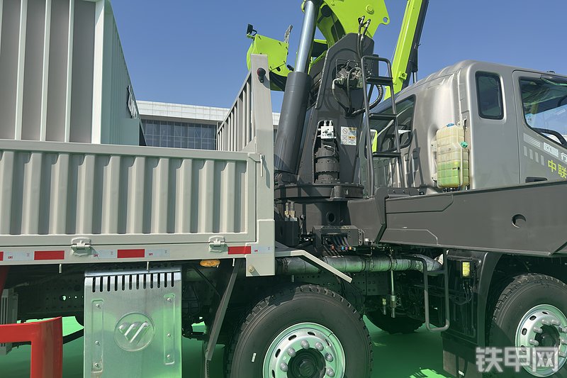 中联重科ZLT3500V501起重机展会( )