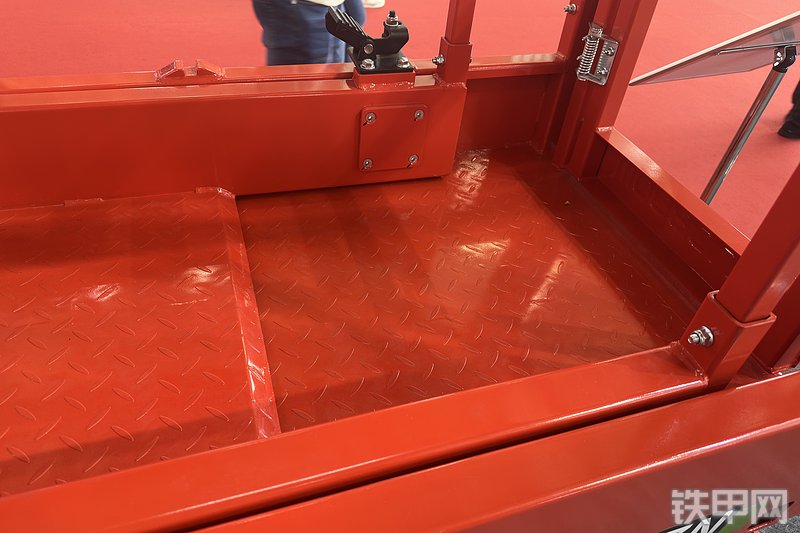 星邦重工0407N(1530N)高空作业机械局部