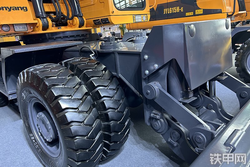 詹阳重工JYL621H-NE挖掘机展会( )