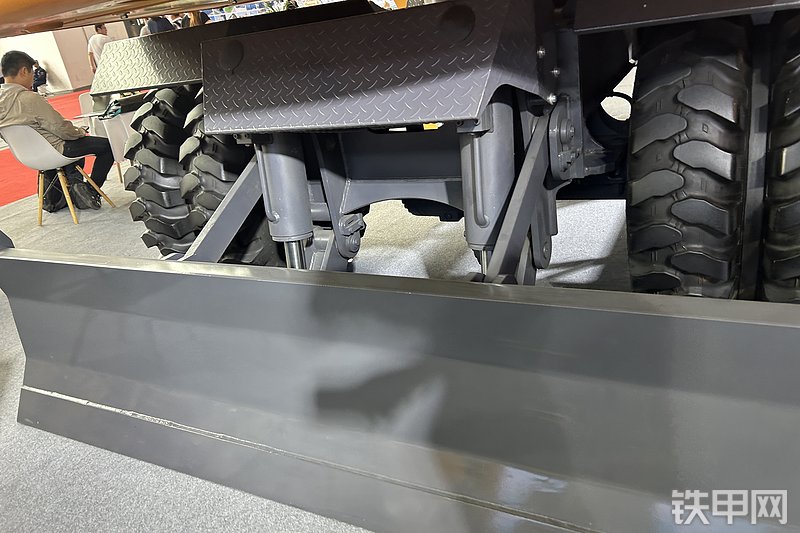 詹阳重工JYL615H-E挖掘机展会( )