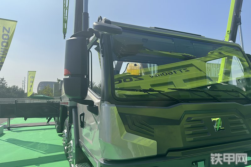 中联重科ZTC500A562-3起重机展会( )