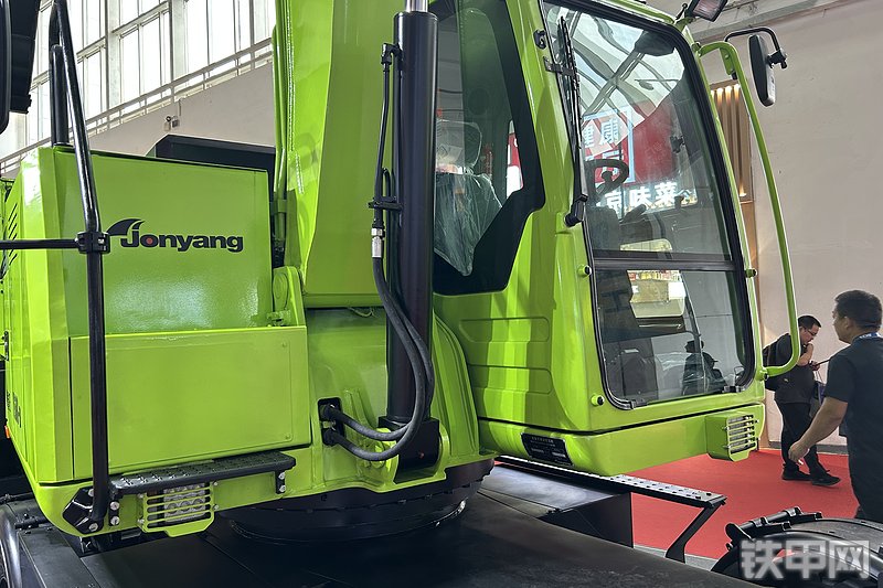 詹阳重工JYL608-D挖掘机展会( )