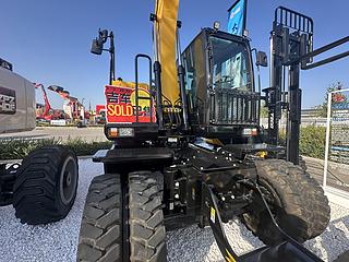 太重集团TZ150W挖掘机展会( )