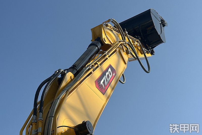 太重集团TZ150W挖掘机展会( )