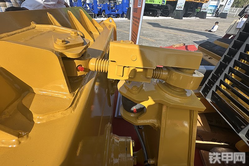 恒旺集团HW08DH-BE推土机展会( )