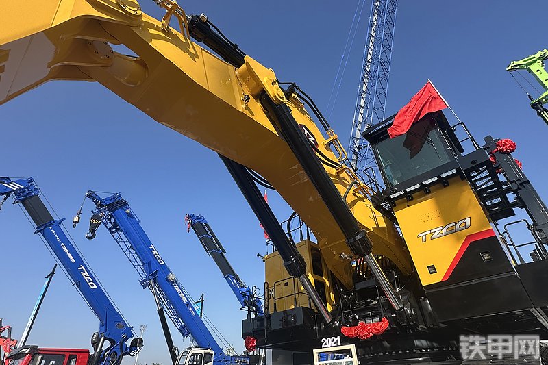 太重集团TZ4000挖掘机展会( )