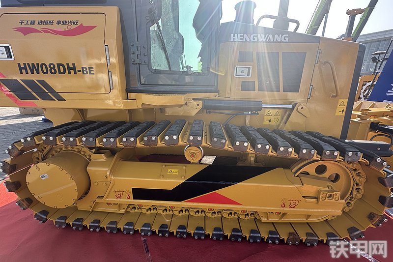 恒旺集团HW08DH-BE推土机展会( )