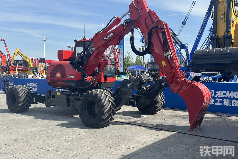 徐工ET121挖掘机展会( )