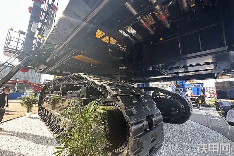 太重集团TZ4000挖掘机展会( )