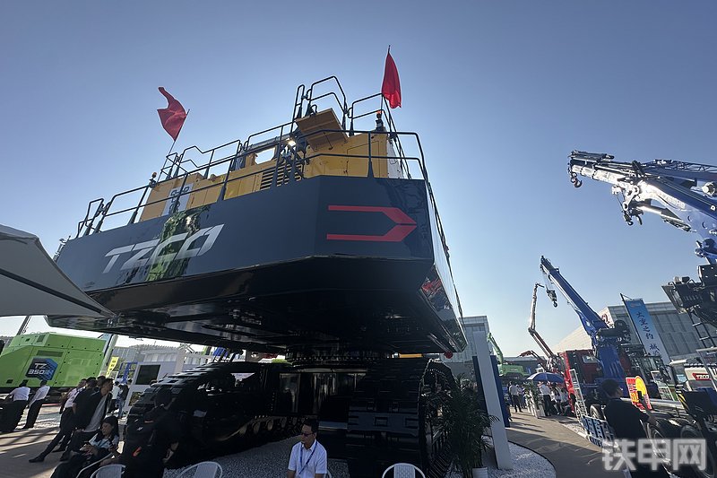 太重集团TZ4000挖掘机展会( )