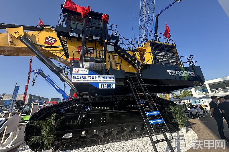 太重集团TZ4000挖掘机展会( )