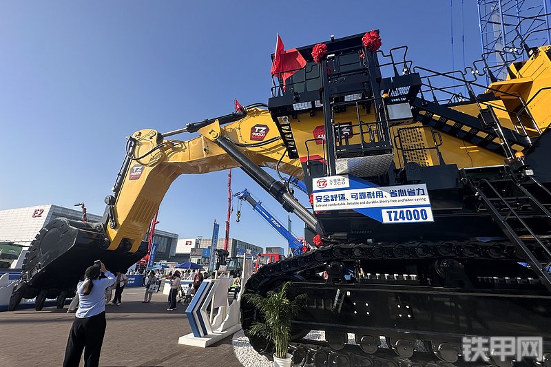 太重集团TZ4000挖掘机展会( )