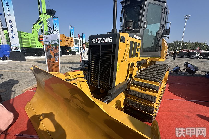 恒旺集团HW08DH-BE推土机展会( )