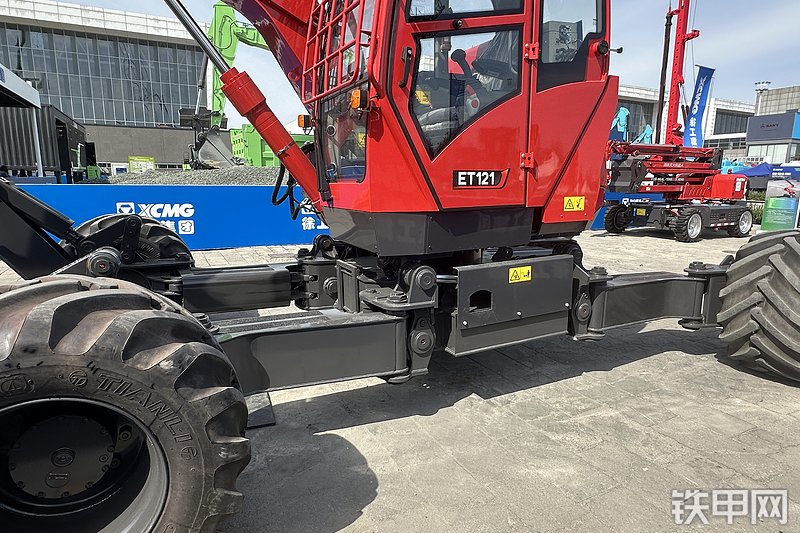 徐工ET121挖掘机展会( )
