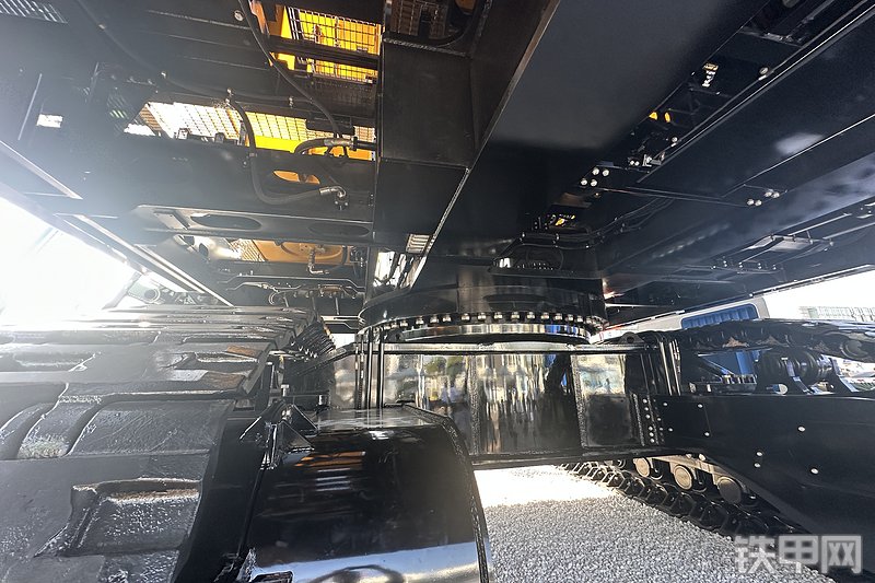 太重集团TZ4000挖掘机展会( )