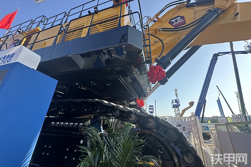 太重集团TZ4000挖掘机展会( )