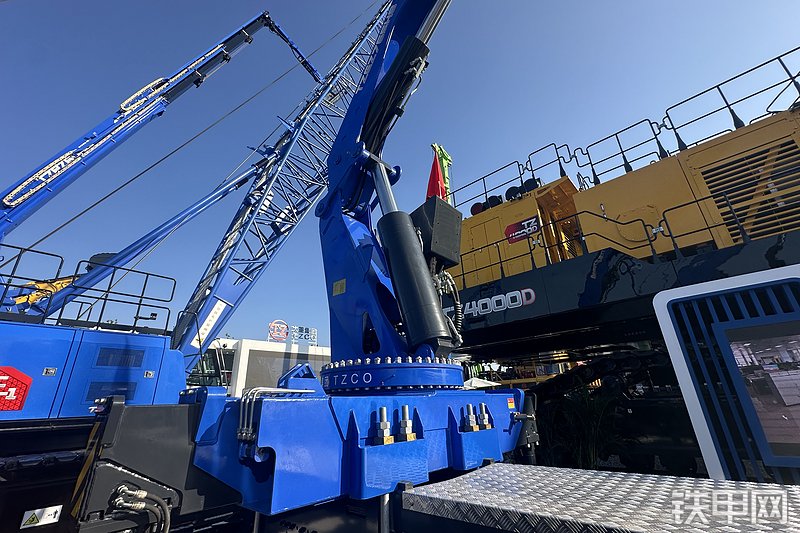 太重集团TZGS400H5起重机整机外观